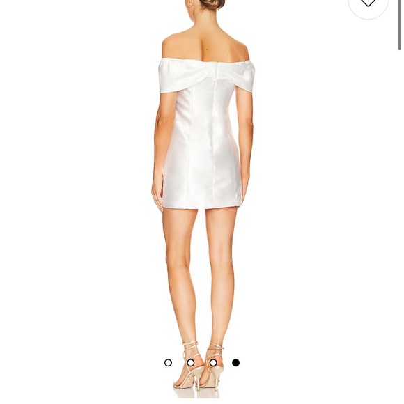 ELLIATT Espousal Dress in Ivory - Picture 2 of 4